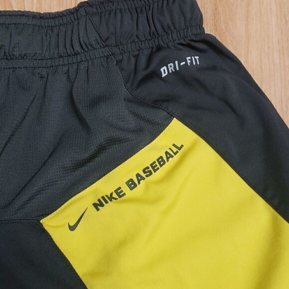 NIKE MLB BASEBALL DRI-FIT BLACK AND YELLOW SHORTS, SIZE MEDIUM - Picture 3 of 8